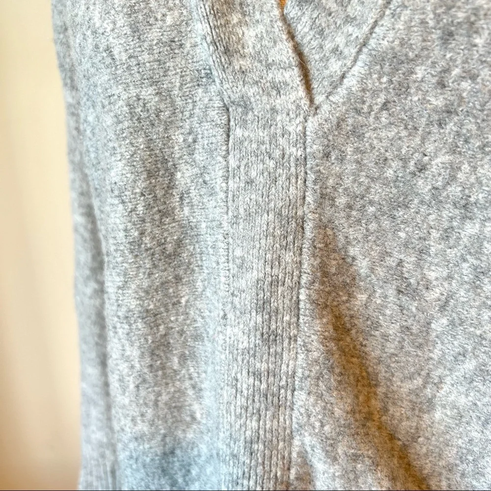 CYNTHIA ROWLEY Wool Blend V-Neck Oversized Sweater—SZ. Small